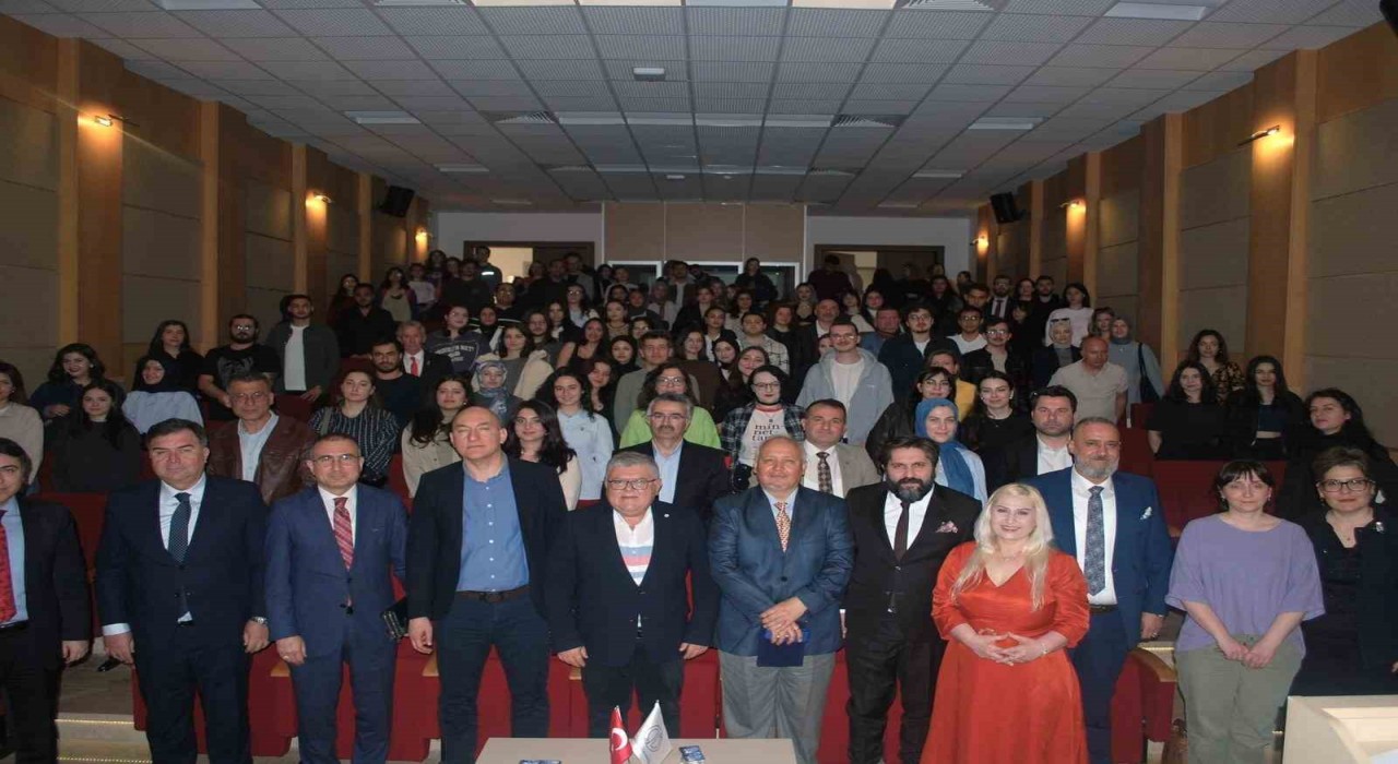 Eskişehir Anadolu Üniversitesinde ‘Türk Dünyası ve Ortak Türk Alfabesi semineri