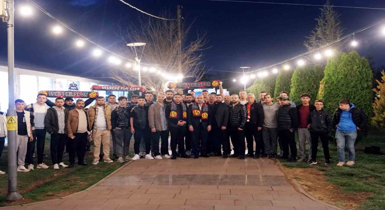 Eskişehirde Ramazan boyunca iftar sofraları kuruldu