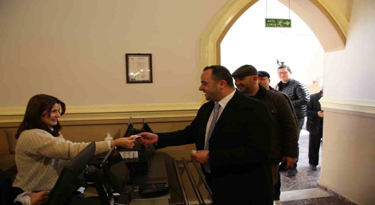 Eskişehirspordan Askıda Yemek için anlamlı bağış