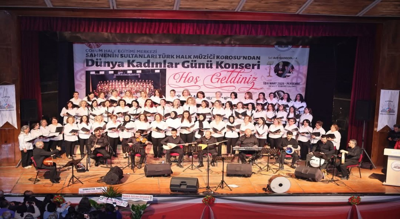 Ev hanımlarından oluşan korodan muhteşem konser