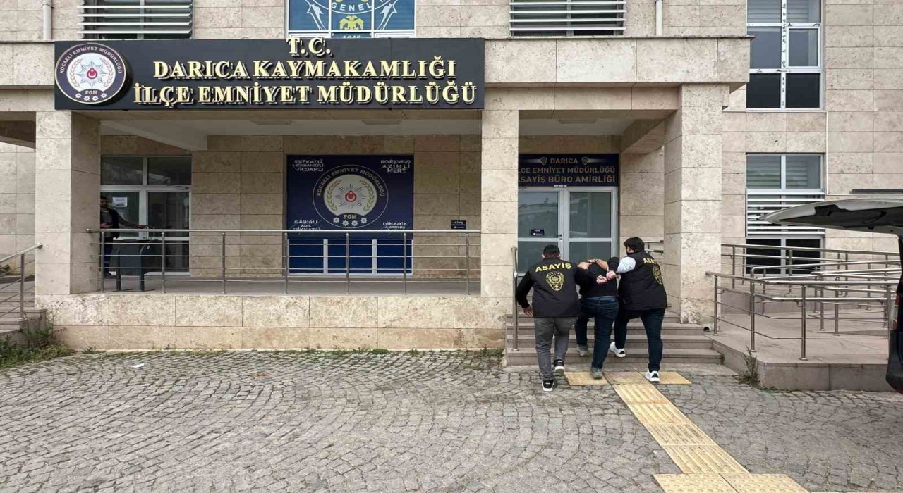 Eylemlerde Seni emekli olduğunda bulacağım diyerek polisi tehdit etmişti, yakalandı
