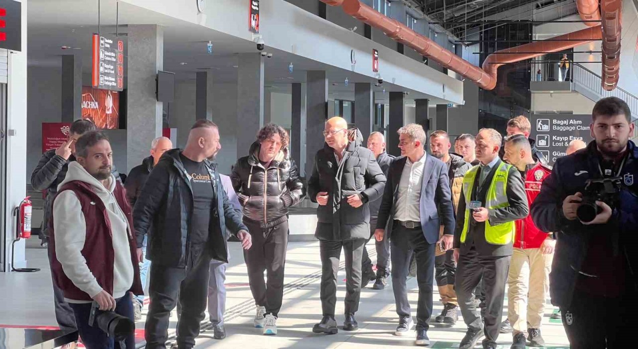 Fatih Tekkeye Trabzonda coşkulu karşılama