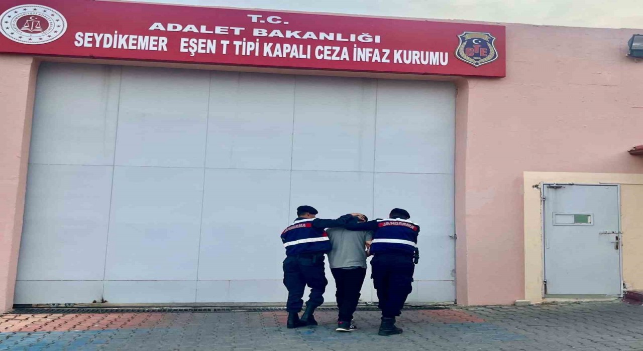 Fethiyede 13 yıl 4 ay hapis cezası bulunan firari yakalandı