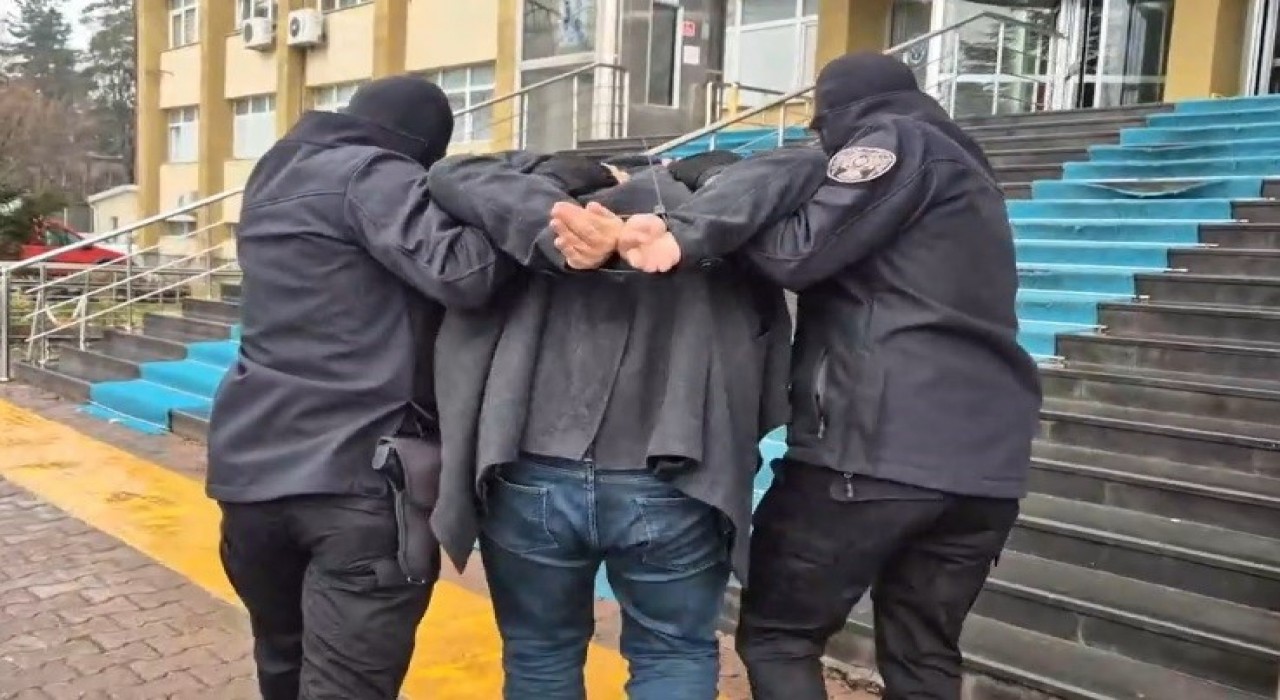 FETÖnün akademisyen ünitesi sorumlusu Kayseride yakalandı