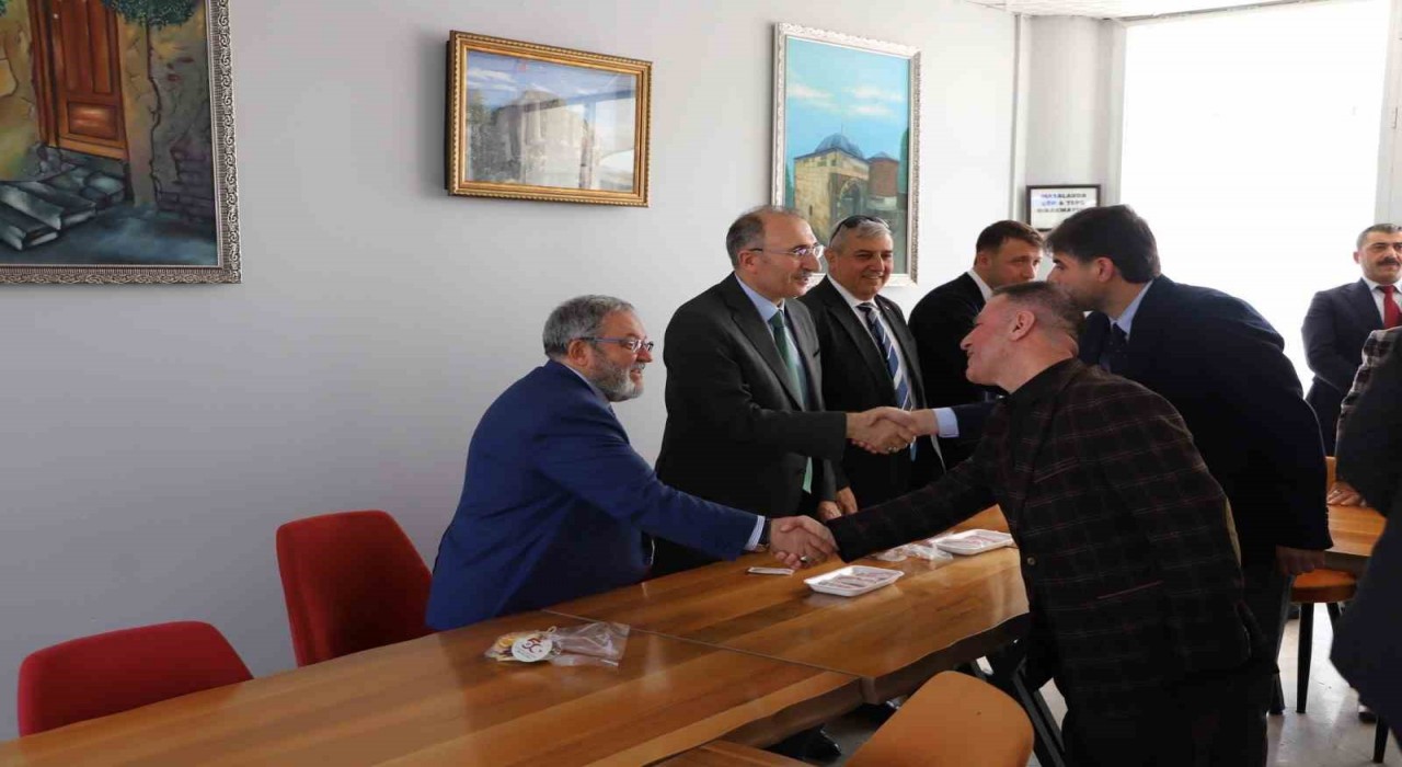 FÜde bayramlaşma töreni