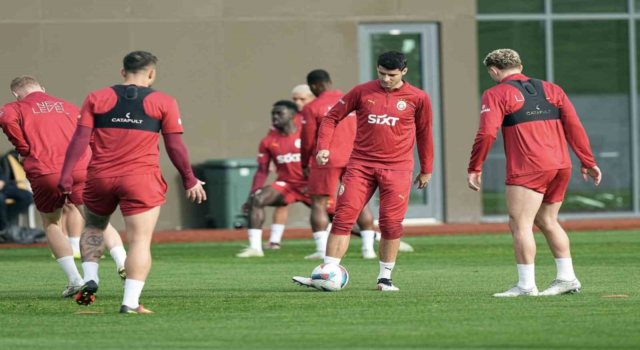 Galatasaray, Antalyaspor maçı hazırlıklarını sürdürdü
