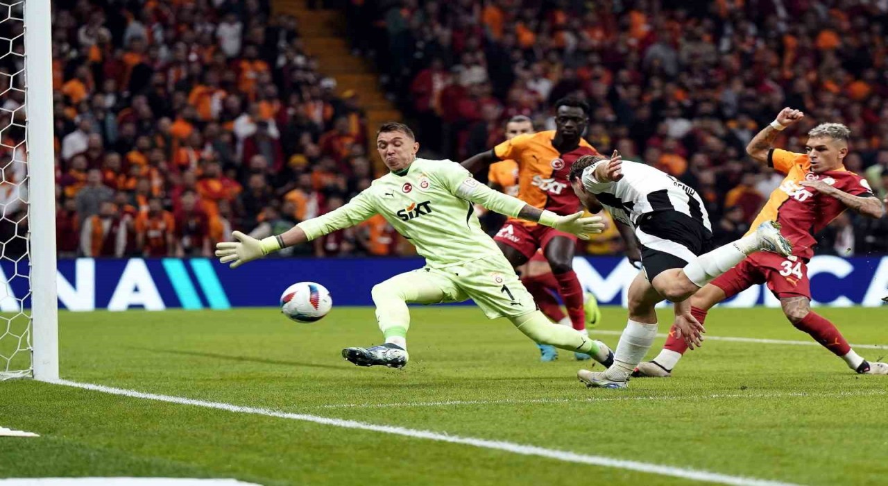 Galatasarayda derbilerin en deneyimlisi Fernando Muslera