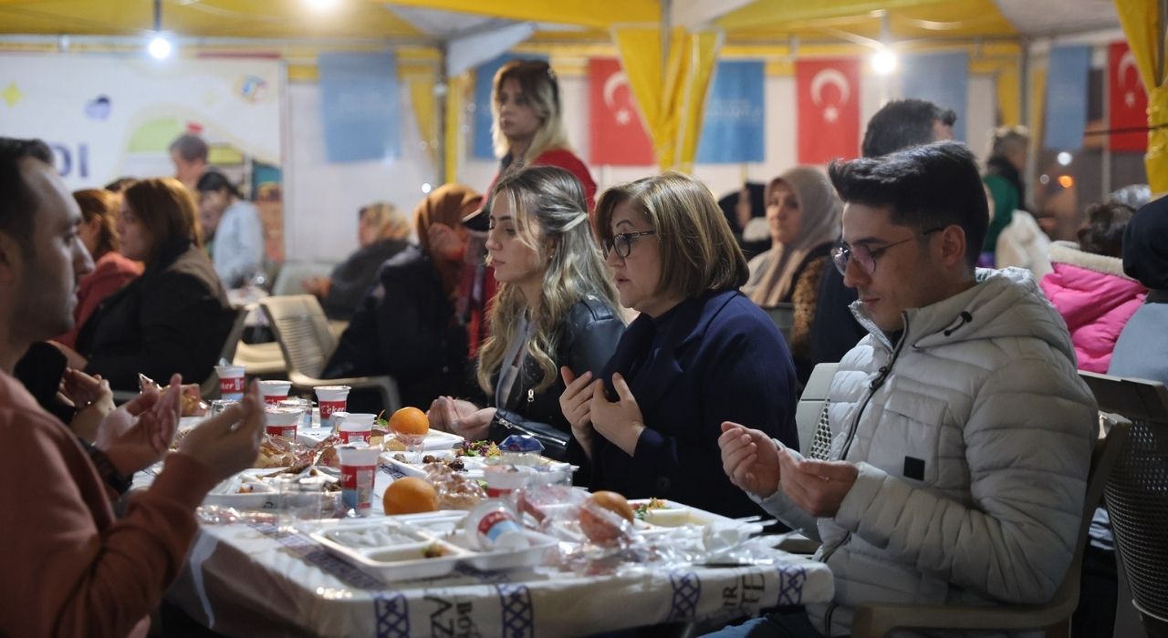 Gaziantep Büyükşehir Belediyesi’nden Ramazan Ayında Gönül Sofraları
