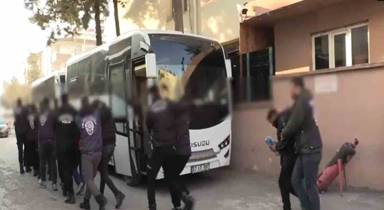 Gaziantepte örgütlü olarak dolandırıcılık yaptığı belirlenen 39 şüpheli yakalandı