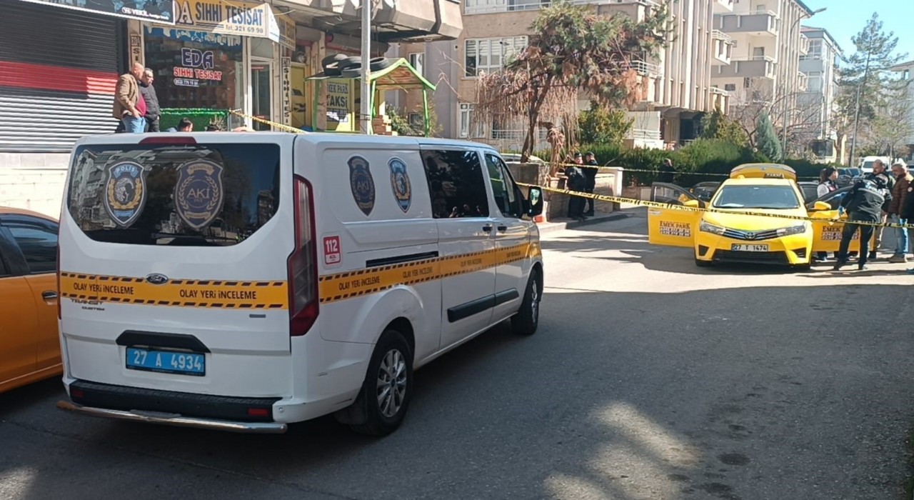 Gaziantepte polis memurundan kardeşlerine silahlı saldırı: 1i ağır 2 yaralı