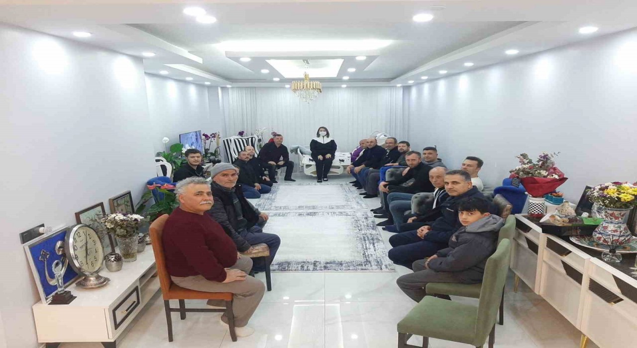 Geçirdiği ameliyat sonrası Başkan Tekine personelden sürpriz
