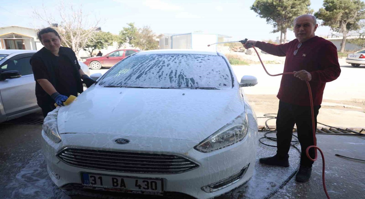 Gelin ve kayınpeder ortak olup kendi iş yerlerini açtı
