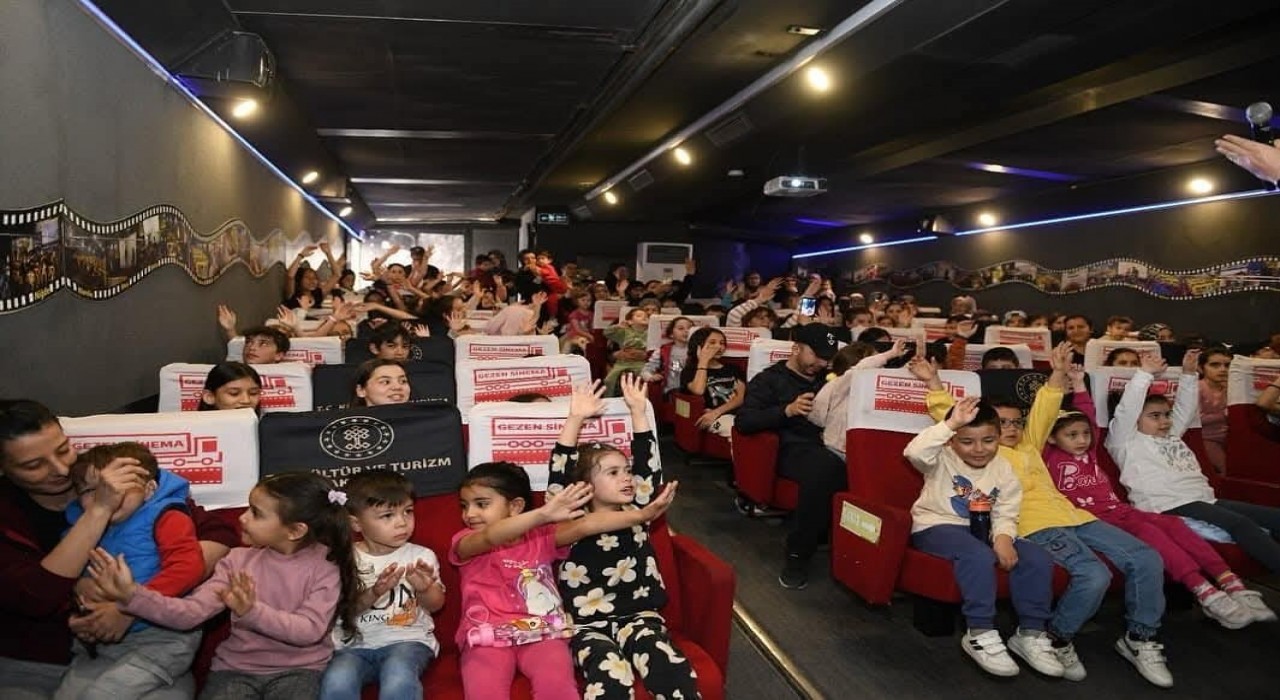 Gezen Sinema Tırı, Beypazarında çocuklar tarafından ilgi gördü