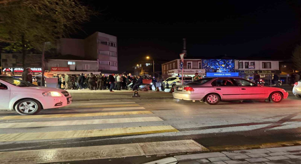 Gürültü sebebiyle çıkan kavgada ortalık savaş alanına döndü