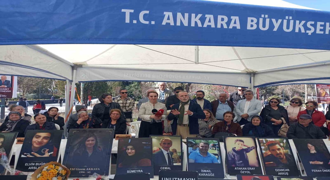 Güvenparkdaki bombalı terör saldırısında hayatını kaybeden vatandaşlar anıldı