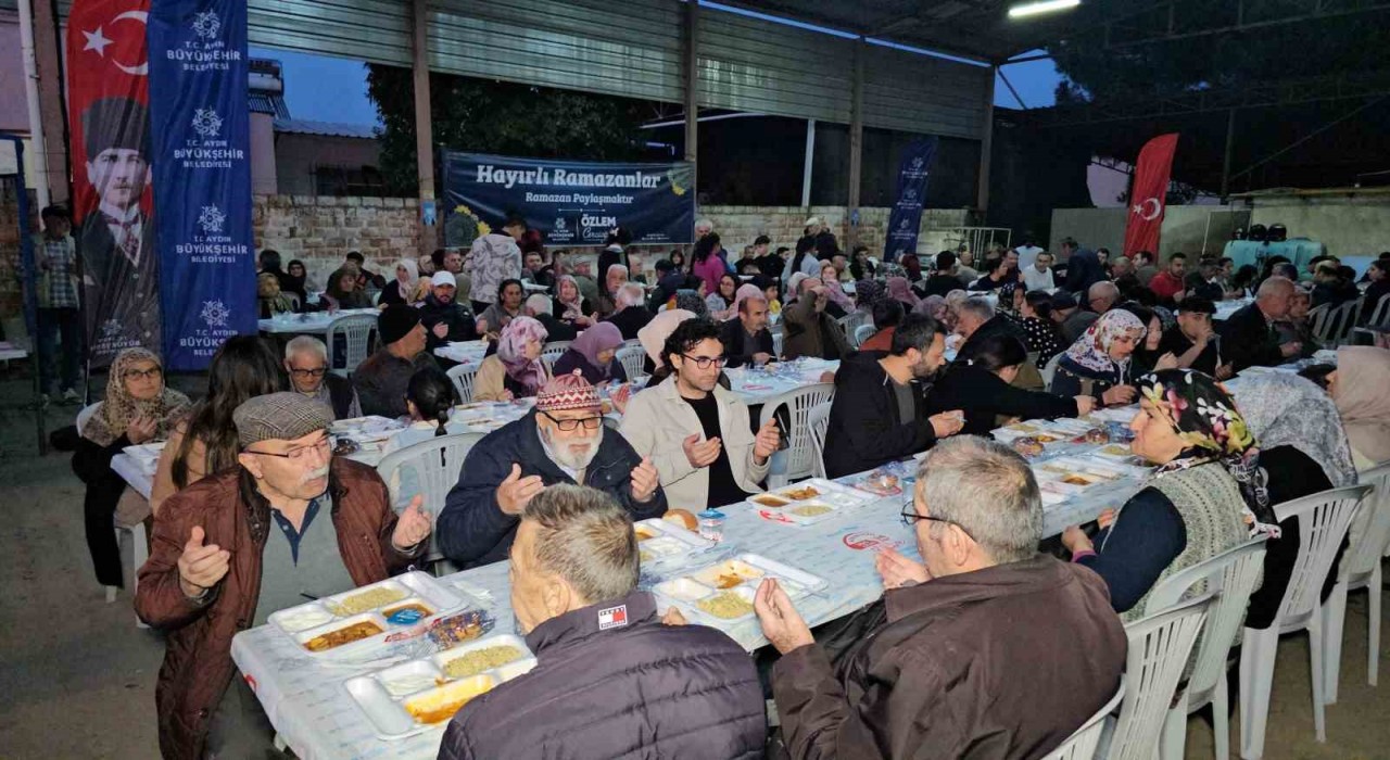 Güzelköylüler Büyükşehirin iftarında buluştu