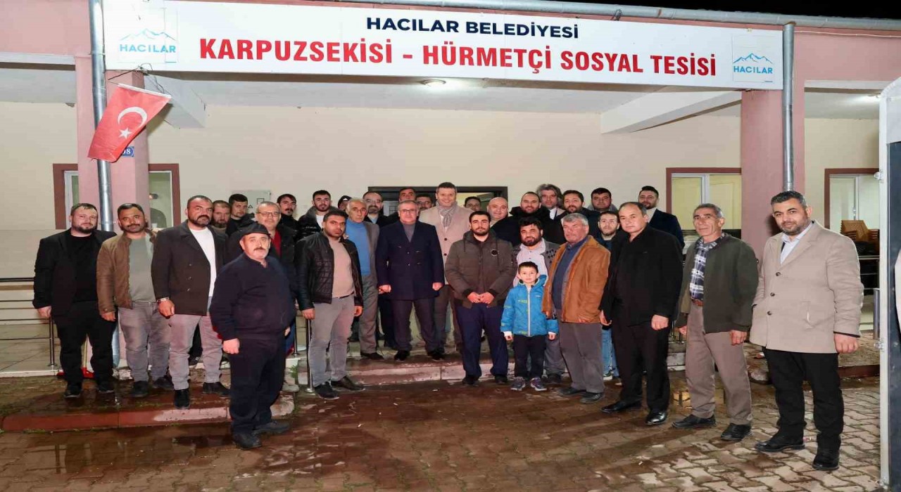 Hacılarda Ramazan bereketi birlikte paylaşılıyor