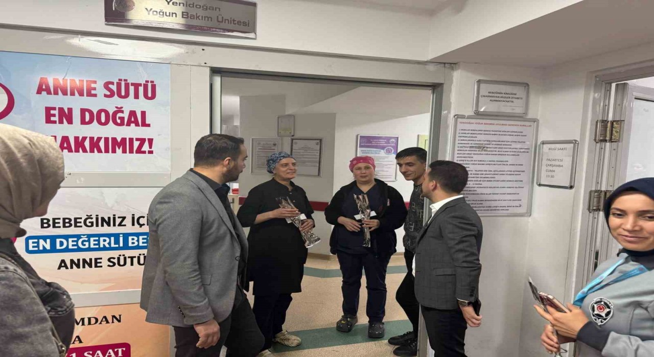 Hak-İş Diyarbakır İl Başkanı Aküzüm, 8 Mart Dünya Kadınlar Gününü kutladı
