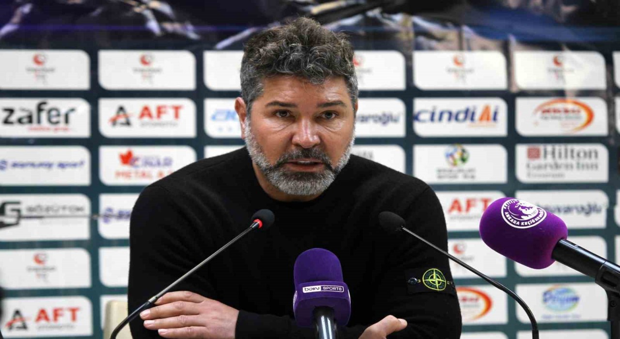 Hakan Kutlu: 1. Ligde maç yöneten hakem, Şampiyonlar Liginde maç yöneten hakemin kararına uymuyor