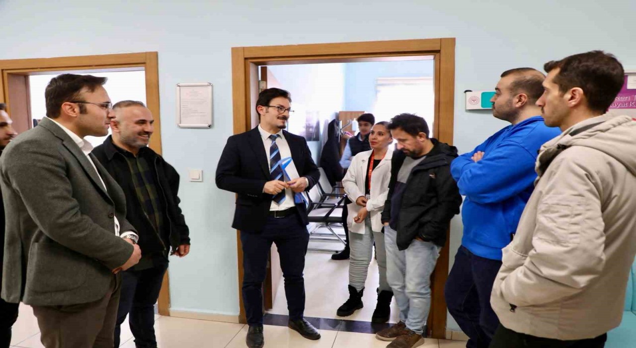 Hakkari Sağlıklı Hayat Merkezinde aile hekimleri ile buluşma