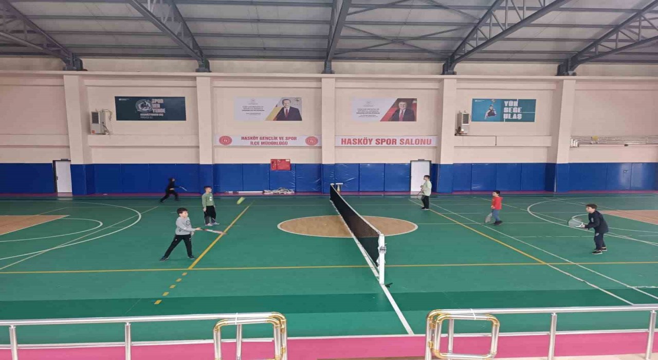 Hasköyde tenis kursuna yoğun ilgi