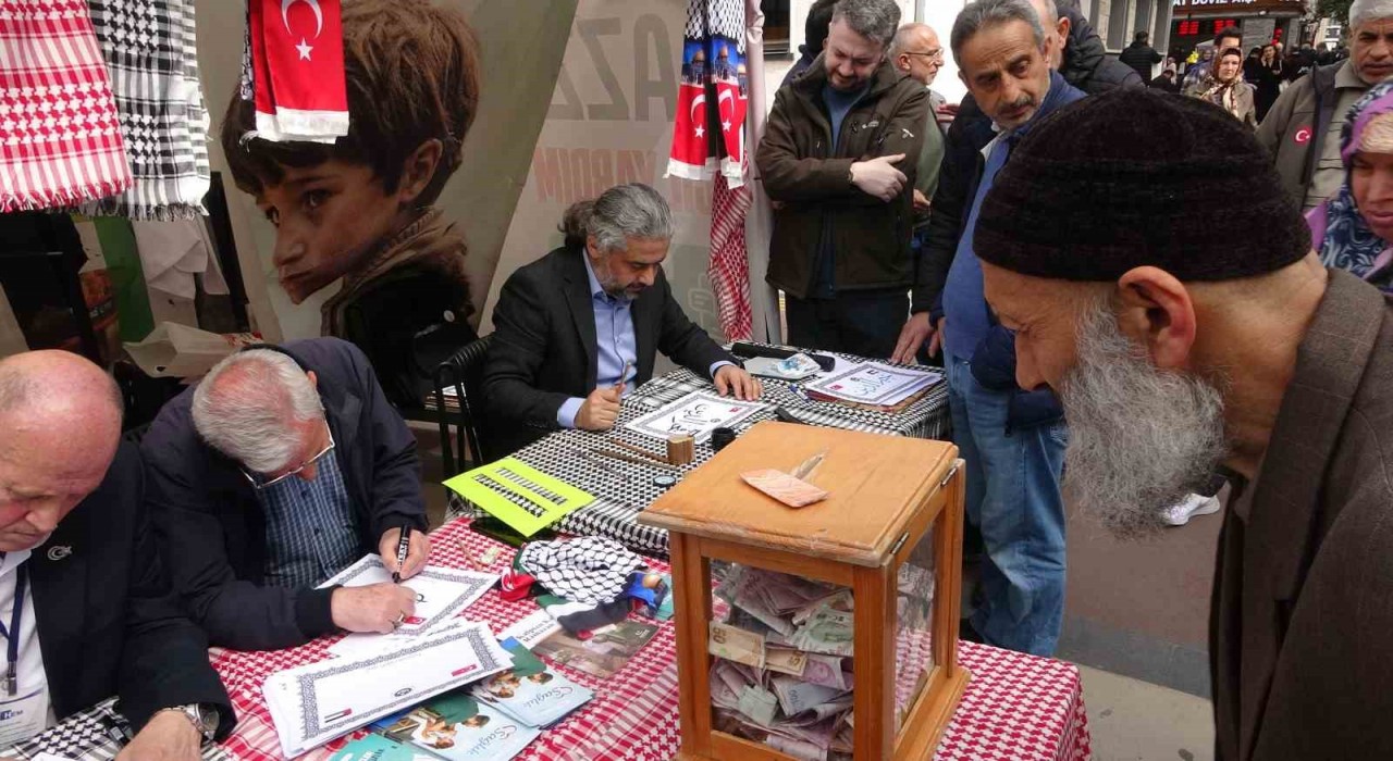 Hat sanatı ile Gazzeye yardım topladılar