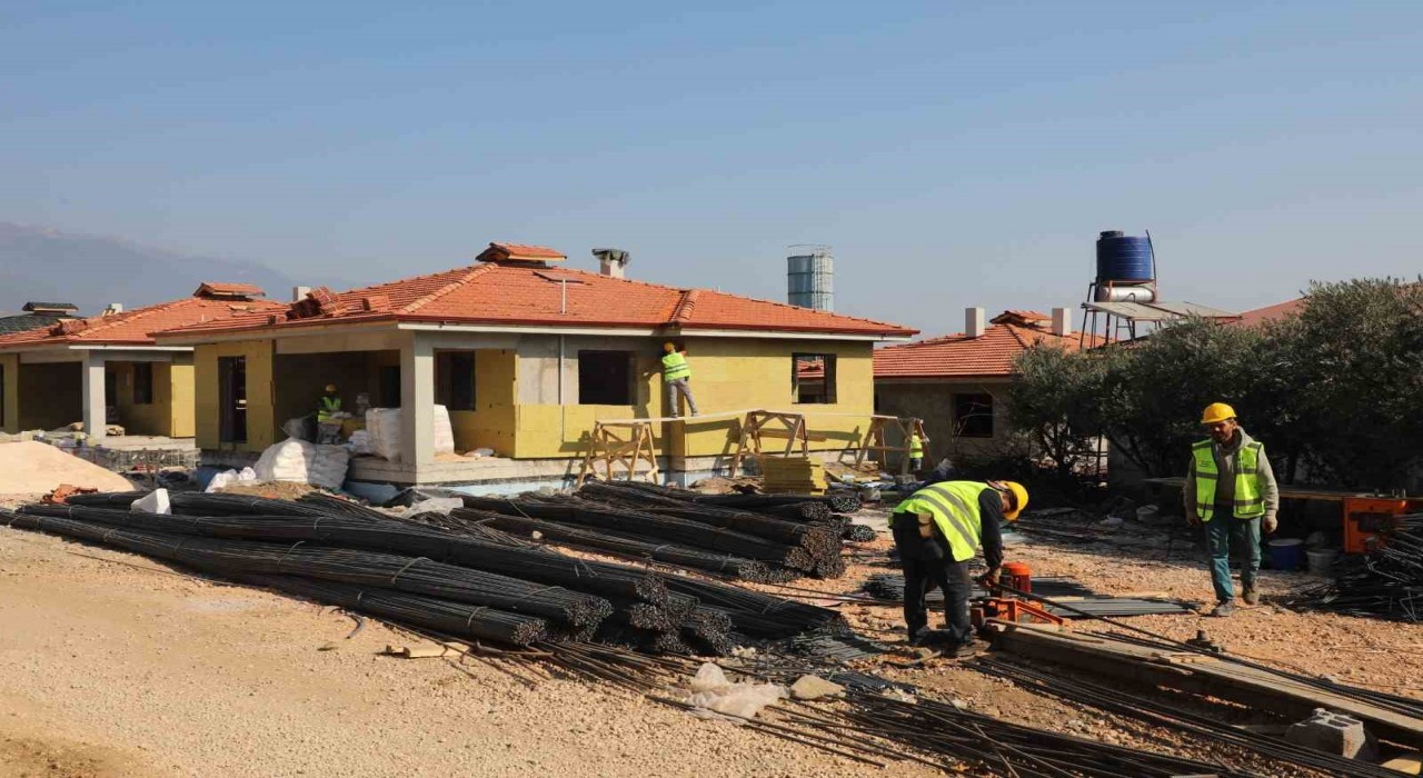 Hatayda inşa edilen kırsal konutlar yükselmeye devam ediyor