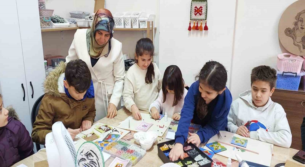 Hataylı kadın girişimci kültürünü, depremden kaçtığı Rizede öğreterek yaşatıyor