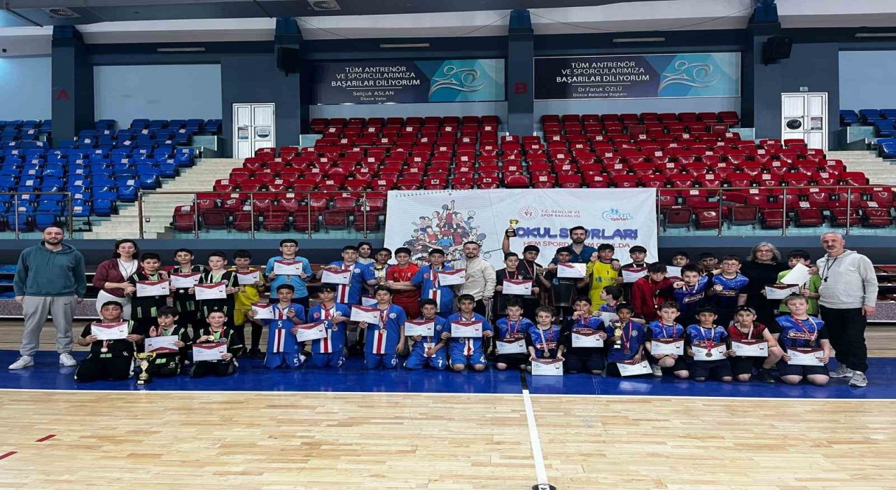 Hentbolda şampiyonlar belli oldu