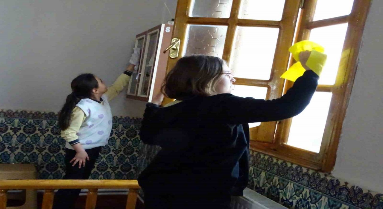 Hisarcık ortaokul öğrencilerinden örnek davranış