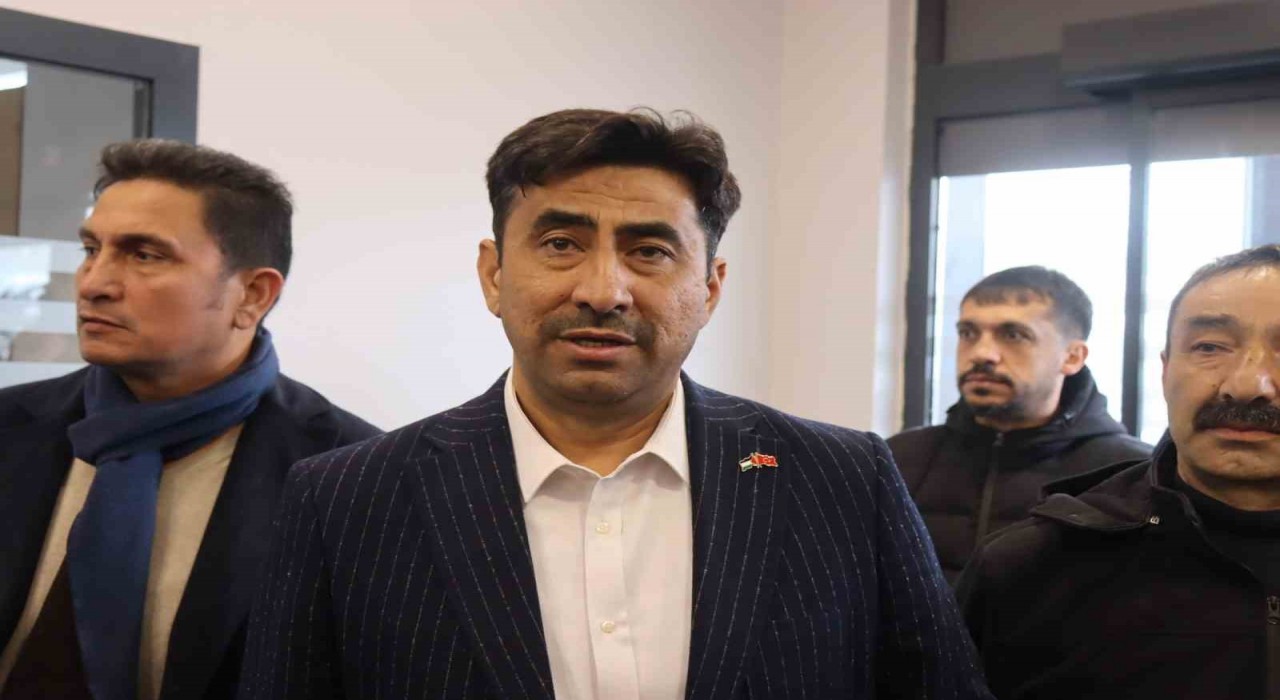Hizmet-İş Sendikasında gergin olağanüstü kurul