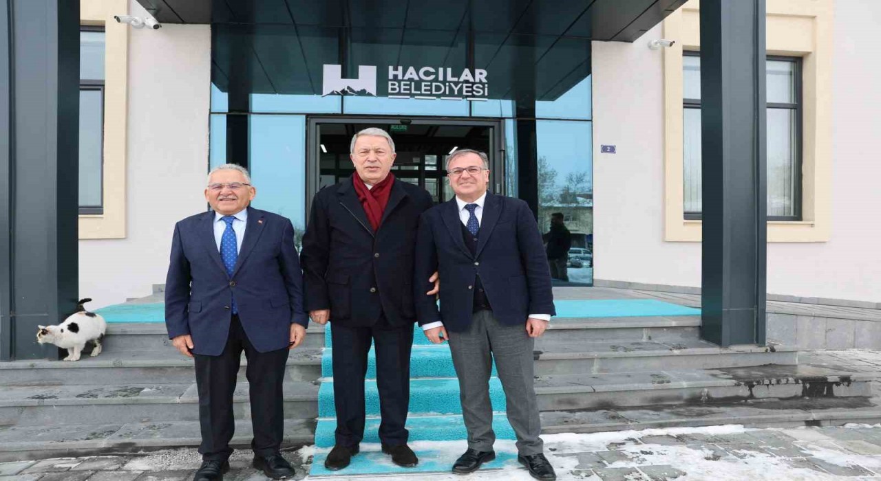 Hulusi Akardan Başkan Özdoğana ziyaret