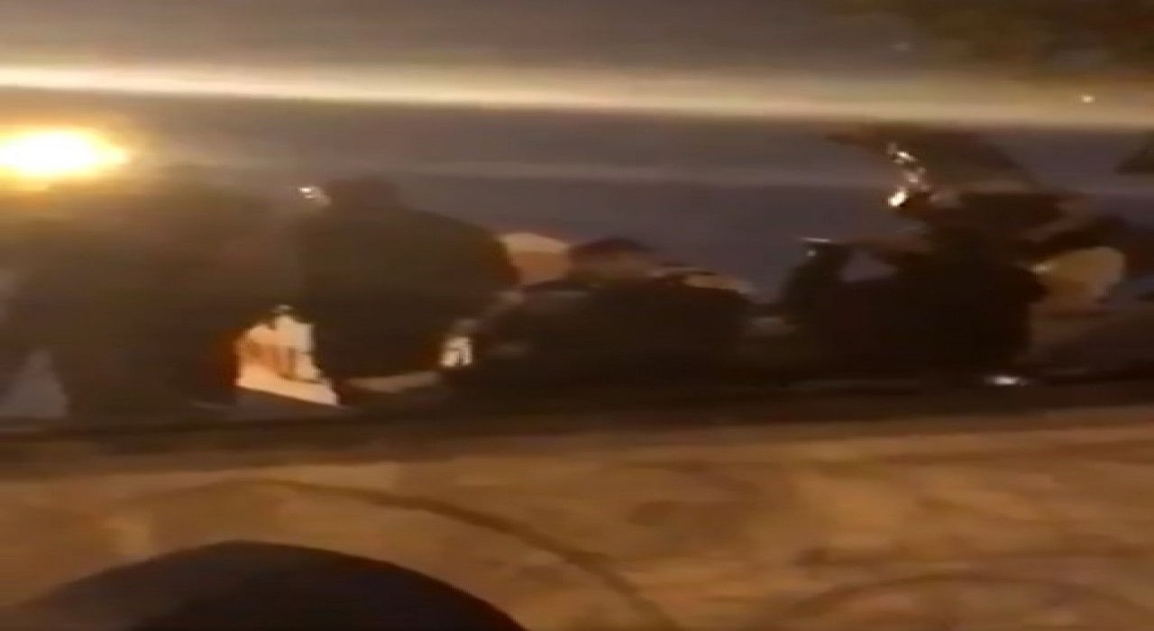 İBB protestocuları Şehzadebaşı Camiinde içki içti, avluya çöplerini attı