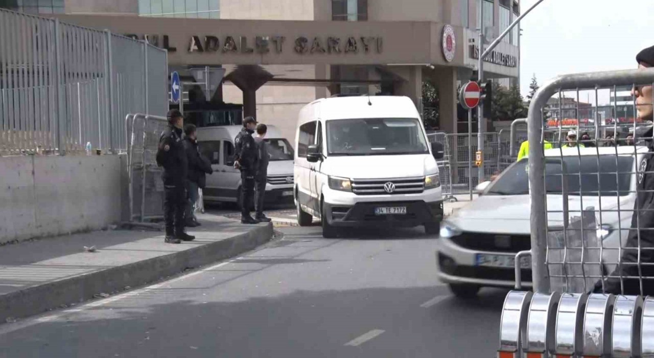 İBBdeki yolsuzluk ve terör soruşturması: Tutuklanan şüpheliler cezaevine sevk edildi