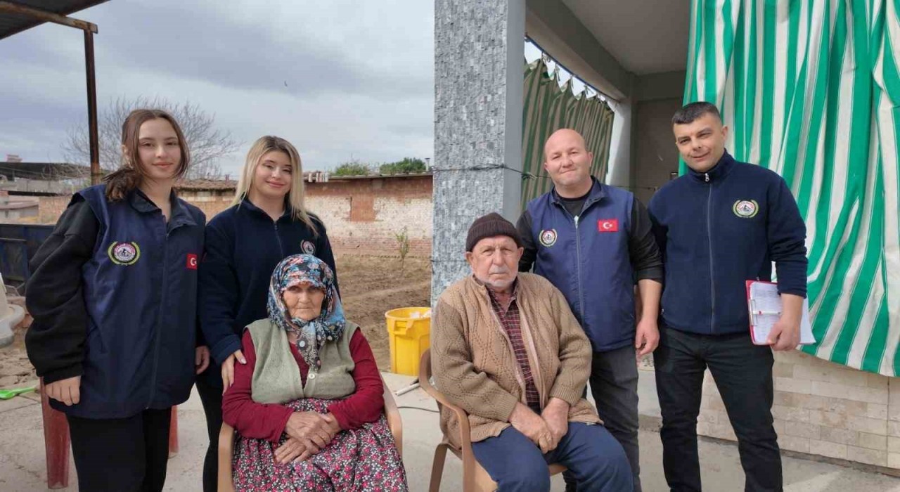 İncirliovanın koca çınarları bayrama hazırlanıyor