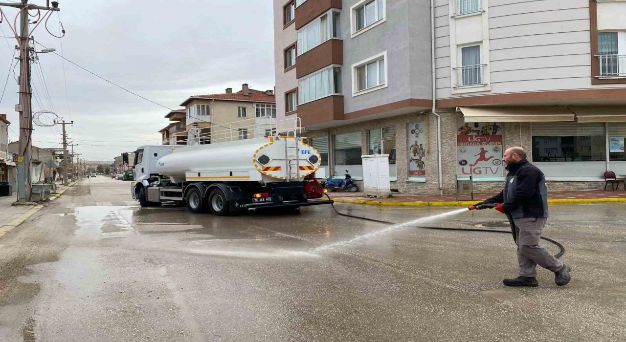 İnönüde Ramazan Bayramı için temizlik ve bakım çalışmaları devam ediyor