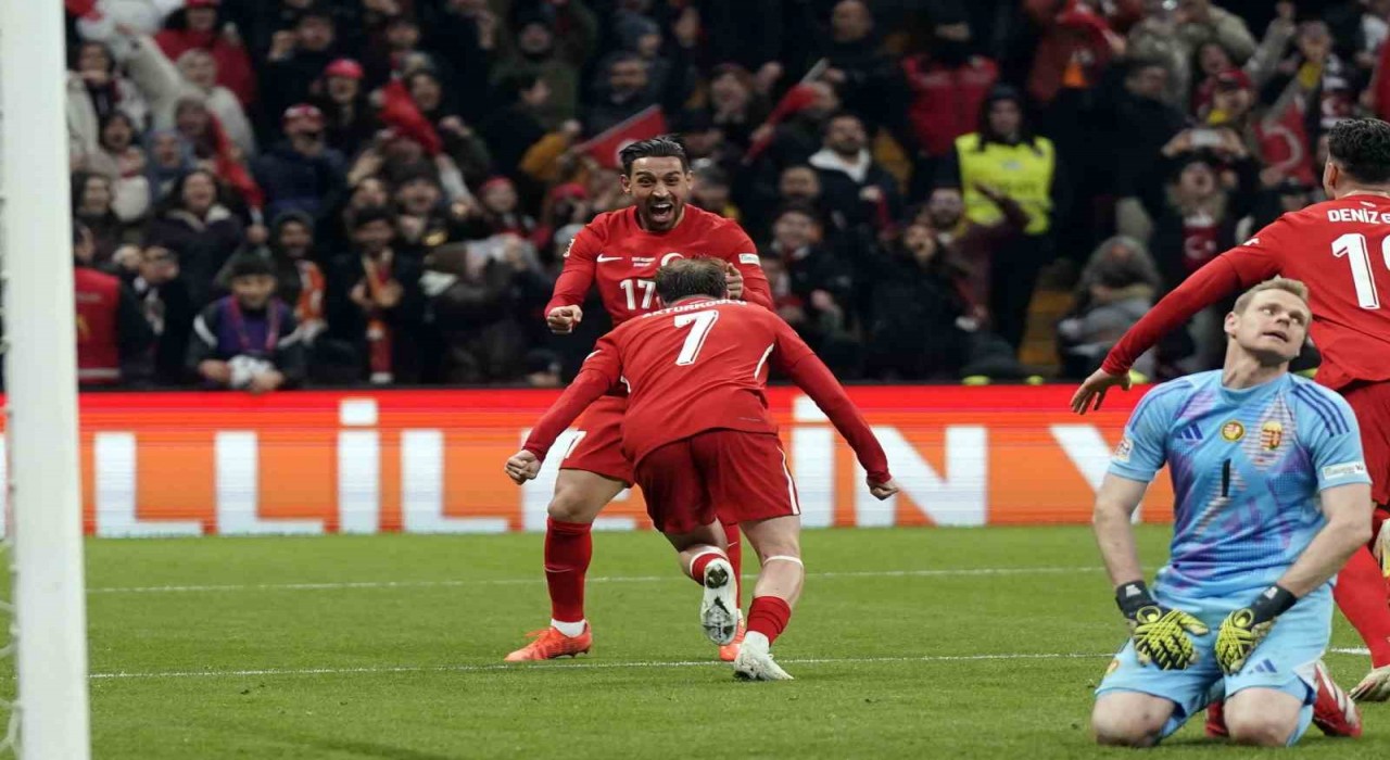 İrfan Can Kahveci gol sayısını 5e çıkardı