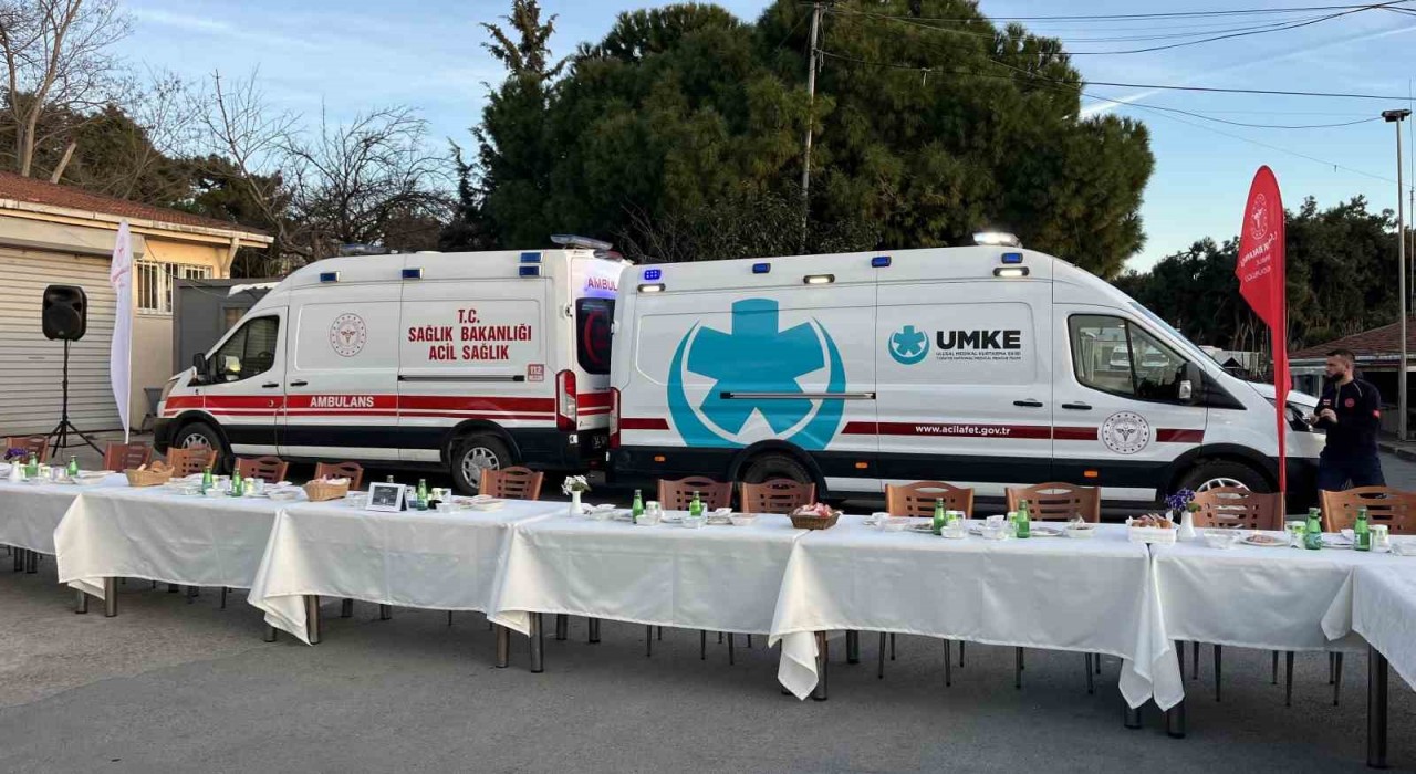 İstanbul İl Sağlık Müdürlüğünce 112 Acil Sağlık çalışanlarıyla iftar programı