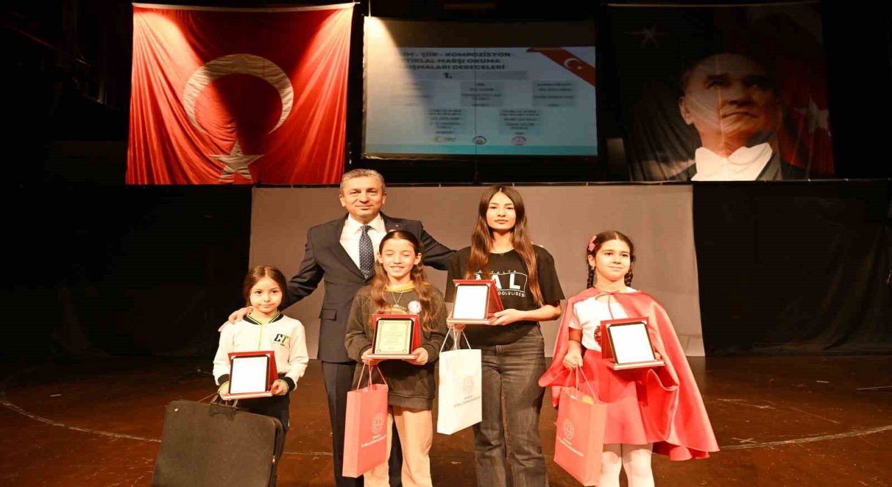 İstiklal Marşının kabulünün 104. yıl dönümü, Antalyada kutlandı
