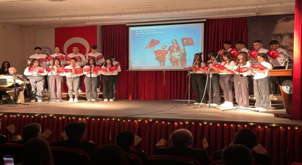 İstiklal Marşının Kabulünün 104. Yıl dönümünde Burhaniyede anma programı düzenlendi