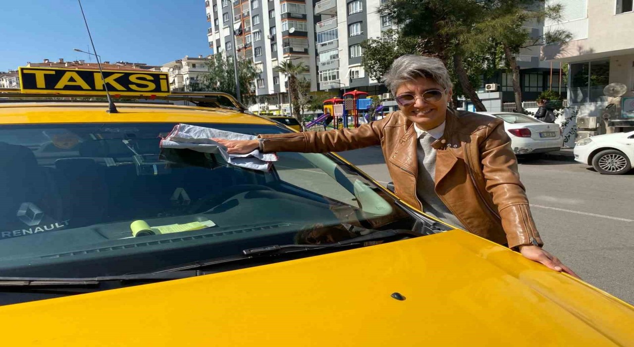 İzmirin Şoför Nebahati, taksicilerin nazar boncuğu