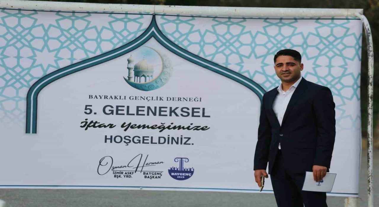 İzmirli gençler iftar programında bir araya geldi