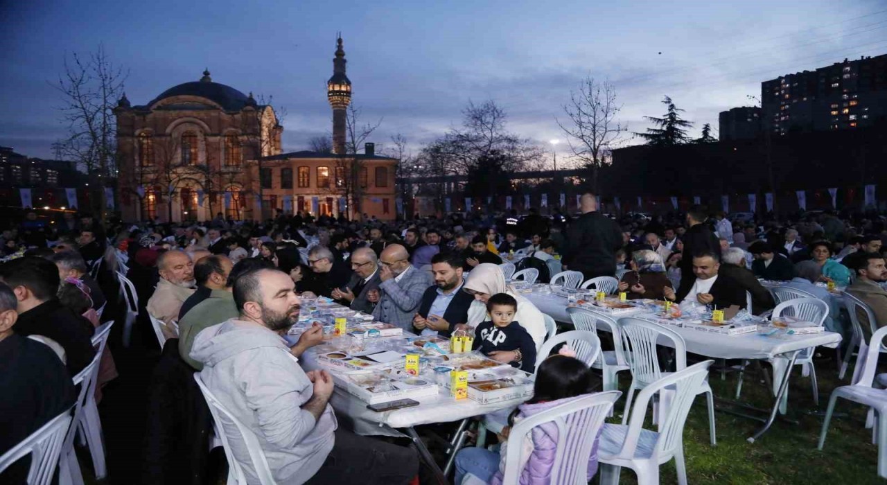 Kağıthane Belediyesinden çalışanlarına özel iftar organizasyonu