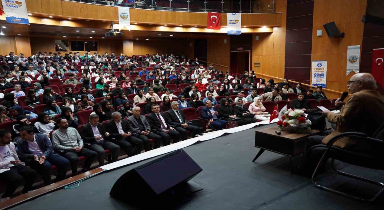 Kahtada düzenlenen gönül sohbetleri ilgi görüyor