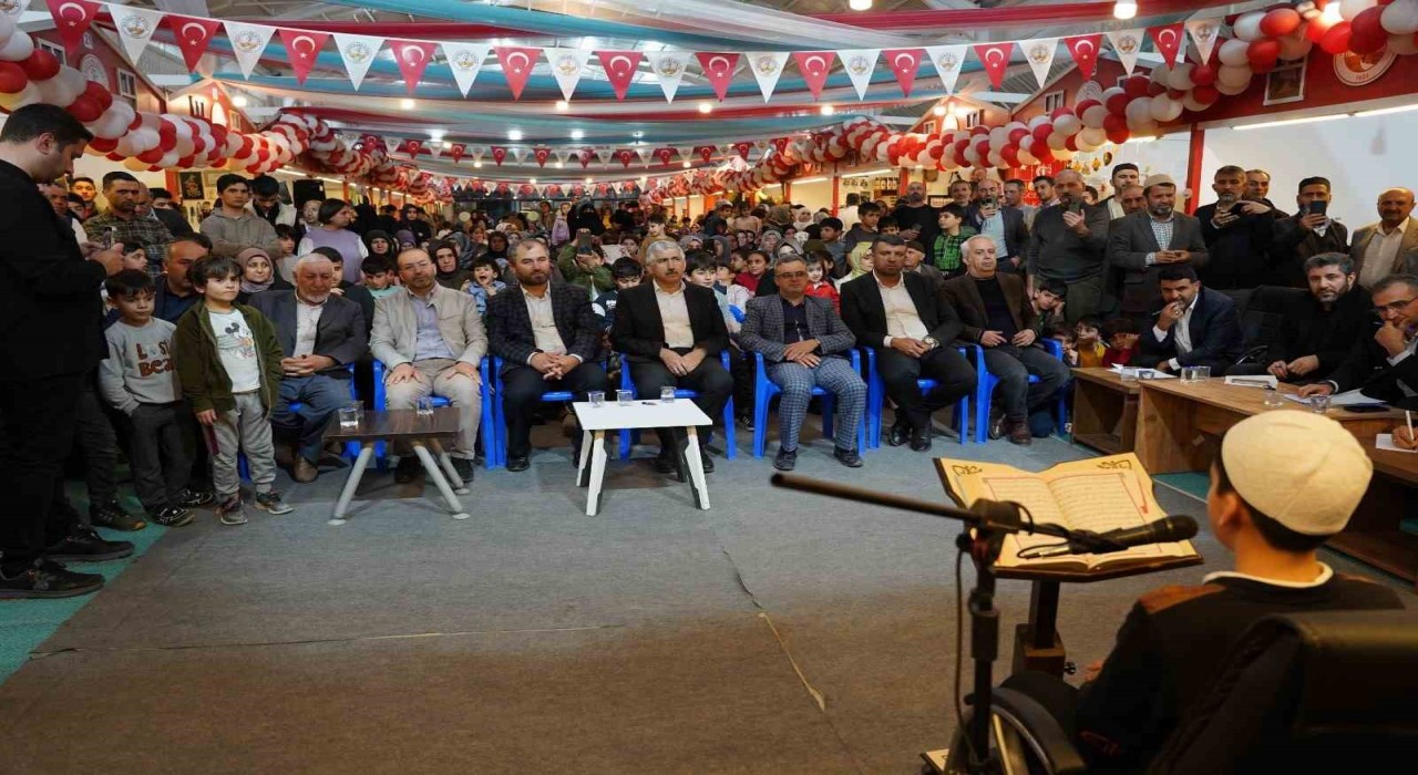 Kahtadaki Ramazan Çarşısında Kuran-ı Kerim yarışması