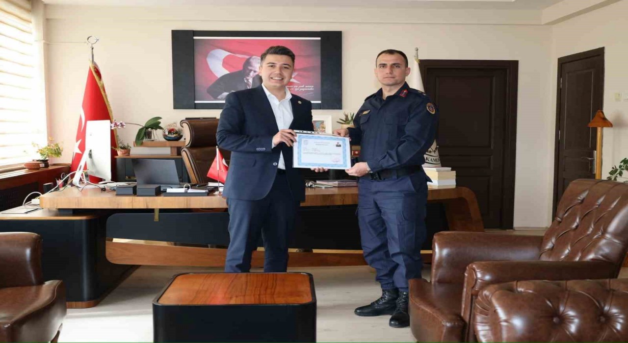 Karacasuda kolluk kuvvetleri amirleri başarı belgesi ile ödüllendirildi
