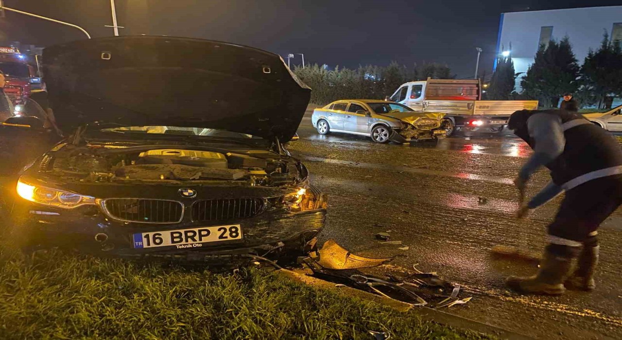 Karadeniz Ereğlideki trafik kazasında iki kişi yaralandı