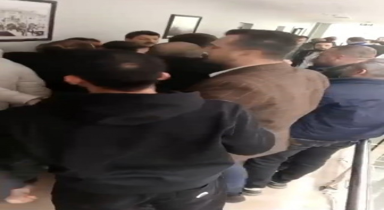 Karamürsel Belediyesinde dehşet anları: 2 yaralı