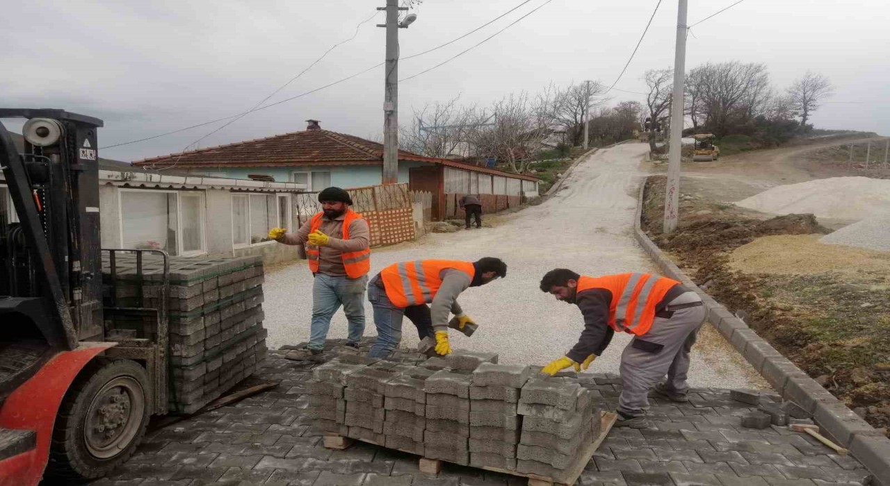 Karamürsele 35 bin metrekare parke yol
