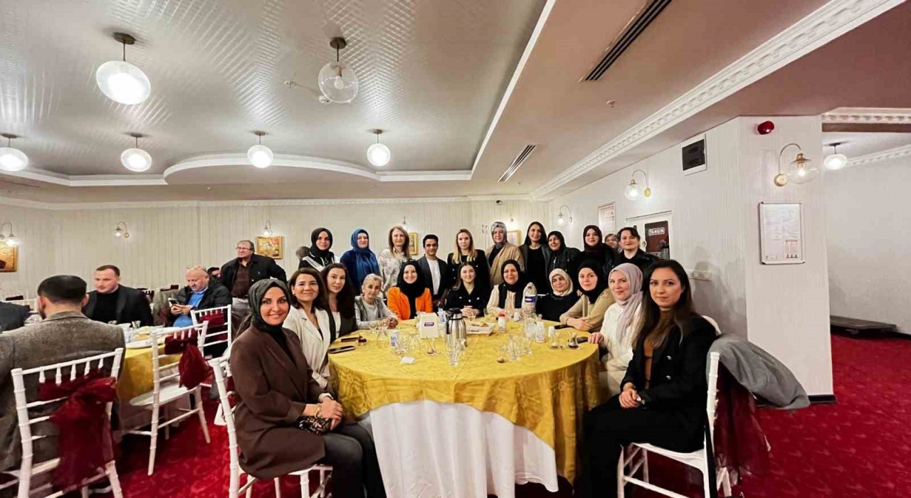Karesi Ak Partiden vatandaşa Sessiz İftar